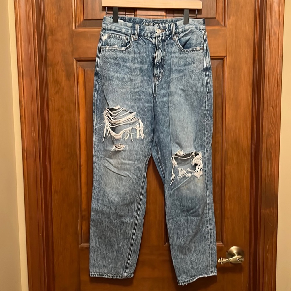 American Eagle Mom Jeans
